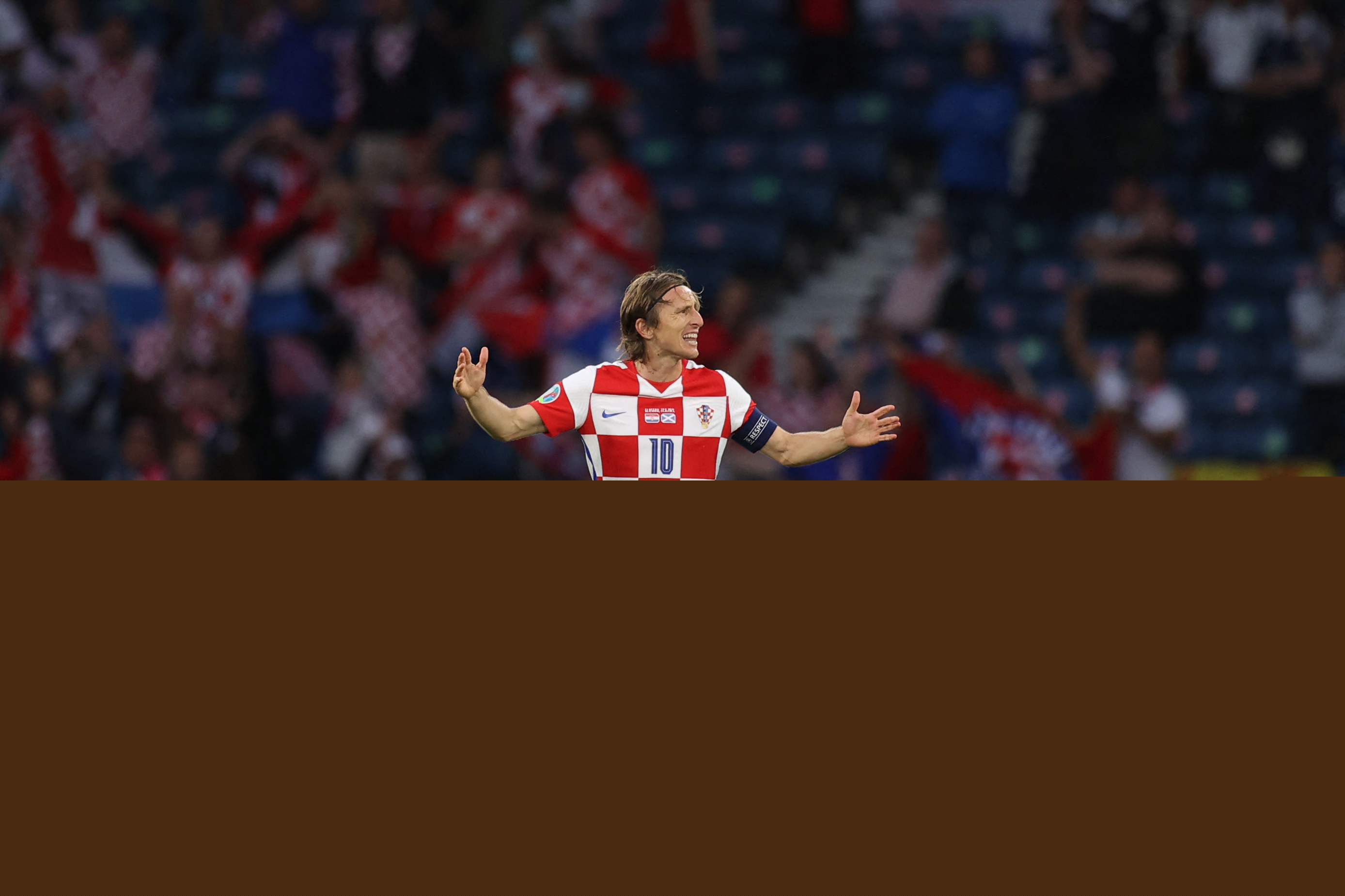 犯规如麻！青岛vs广厦三节累计36次犯规&51次罚球